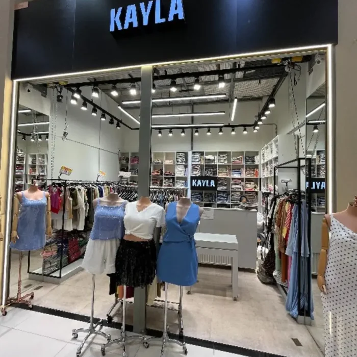 Kayla-20Plus-20SizeRua-20Bar-C3-A3o-20De-20Lad-C3-A1rio566.Foto-20da-20Fachada-20API.185935-4.webp-4