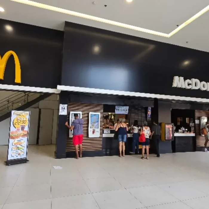 McdonaldsRua-20Bar-C3-A3o-20De-20Lad-C3-A1rio566.Foto-20da-20Fachada-20API.185443-4.webp-4