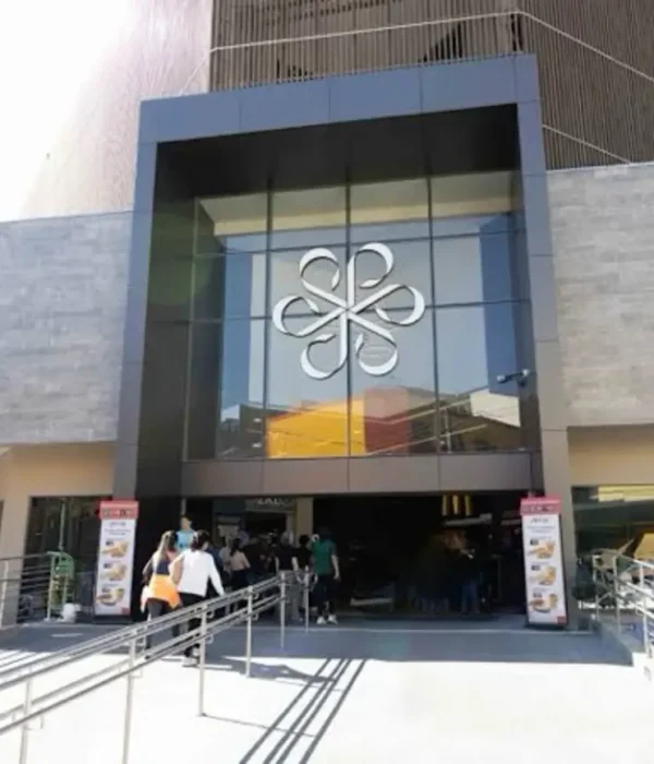 Shopping-20Plaza-20PoloRua-20Bar-C3-A3o-20De-20Lad-C3-A1rio566.Foto-20da-20Fachada-20API.014048-1.webp-1