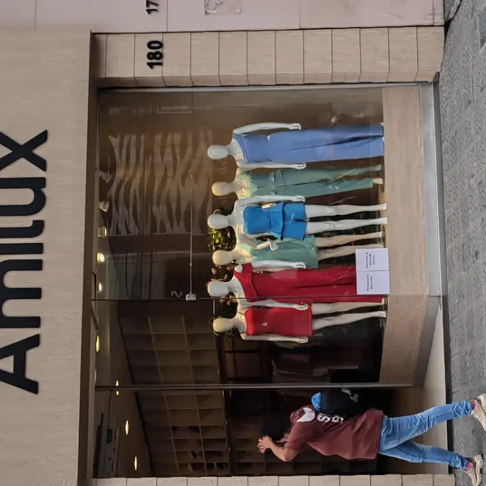 amilux-rua-miller-180-1