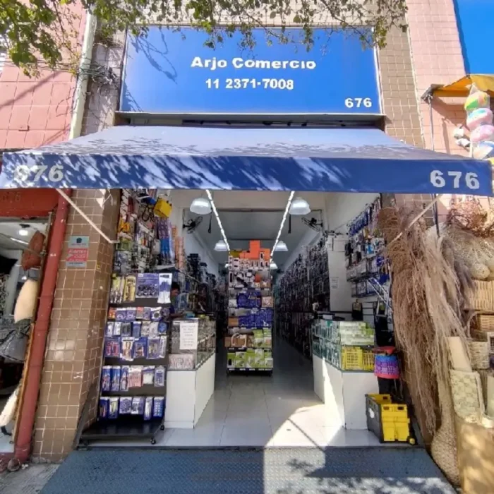 arjo-comercio-avenida-vautier-676_fachada_160620251241.webp