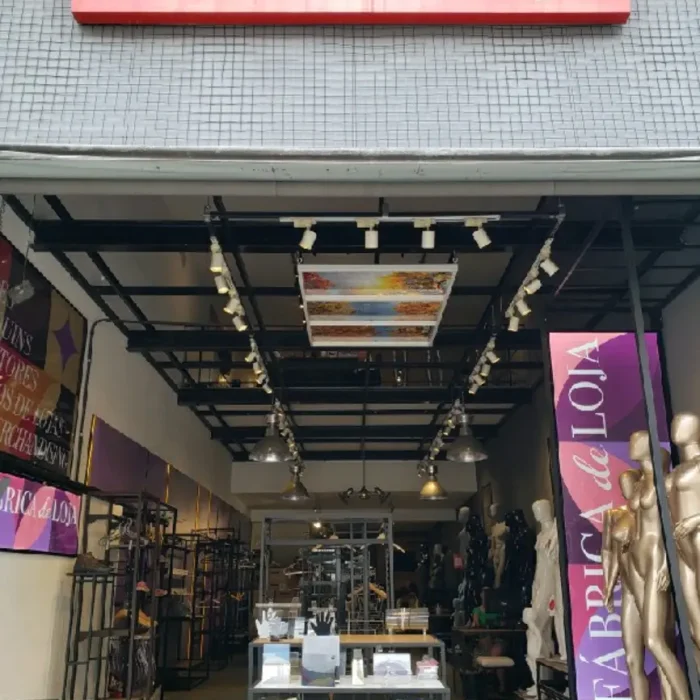 fabrica-de-loja-rua-joao-teodoro-1366_fachada_230120251622-1