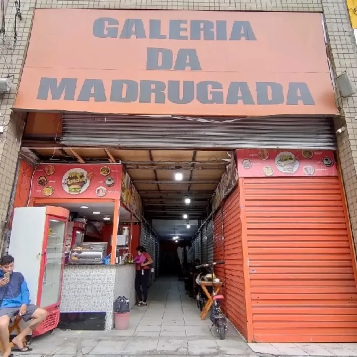 galeria-da-madrugada-rua-alexandrino-pedroso-51_fachada_280420251108-1