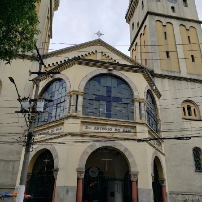 igreja-santo-antonio-do-pari-praca-padre-bento-13_fachada_140120251442.webp