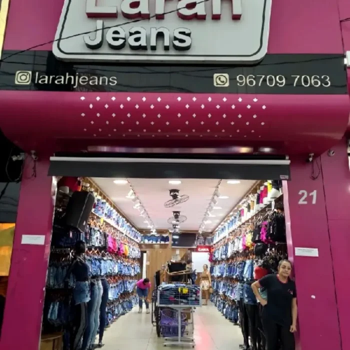 larah-jeans-avenida-vautier-21_fachada_180320251533