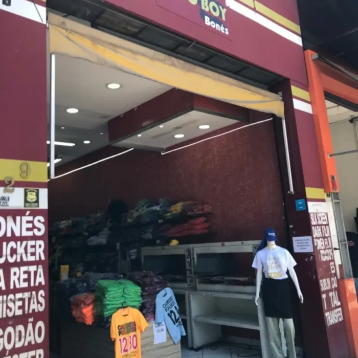 loc-boy-bones-rua-bresser-829-1