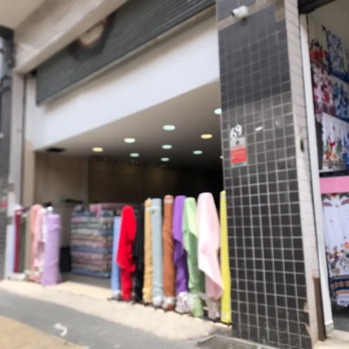 loira-fabrica-rua-sampson-81_fachada_041220251544