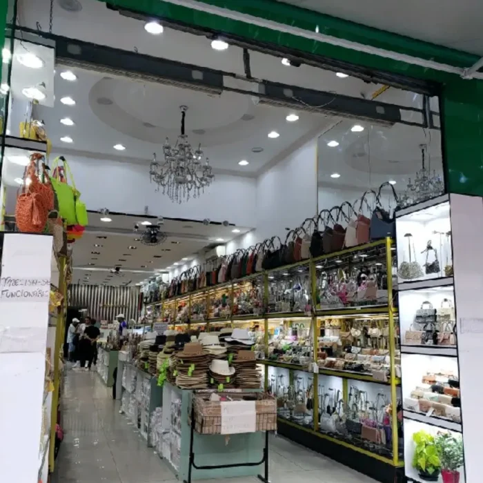 ls-safiras-moda-bolsas-rua-eliza-whitacker-278_fachada_070120251434