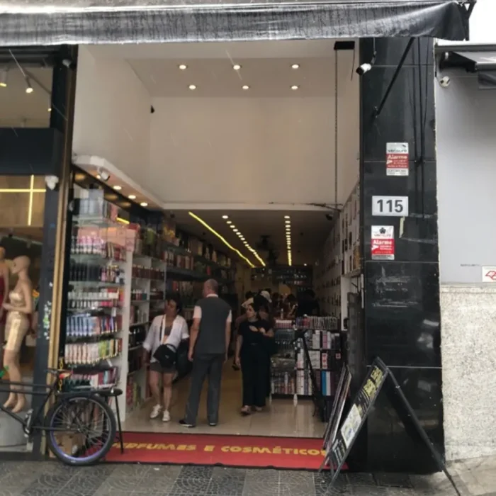 perfumes-e-cosmeticos-rua-eliza-whitacker-115