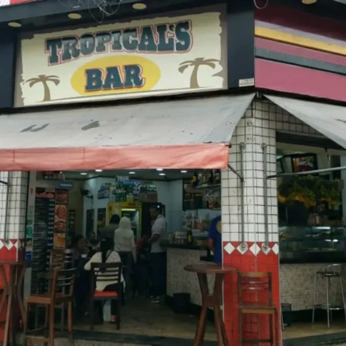 tropicals-bar-rua-maria-marcolina-1039_fachada_300120251742