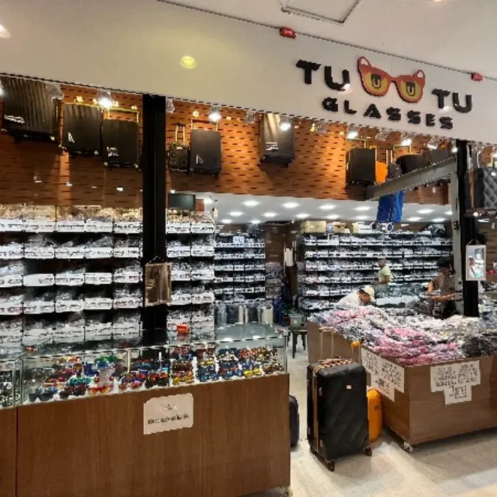 tutu-glasses-yaoyao-rua-barao-de-ladario-670_fachada_260120261612