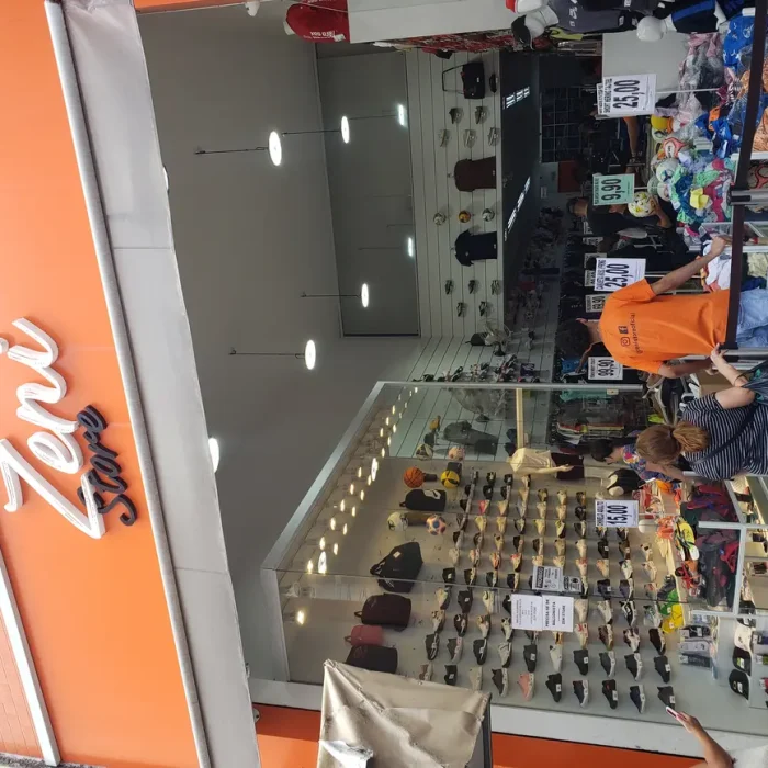 zeni-store-rua-oriente-409_fachada_111220241128